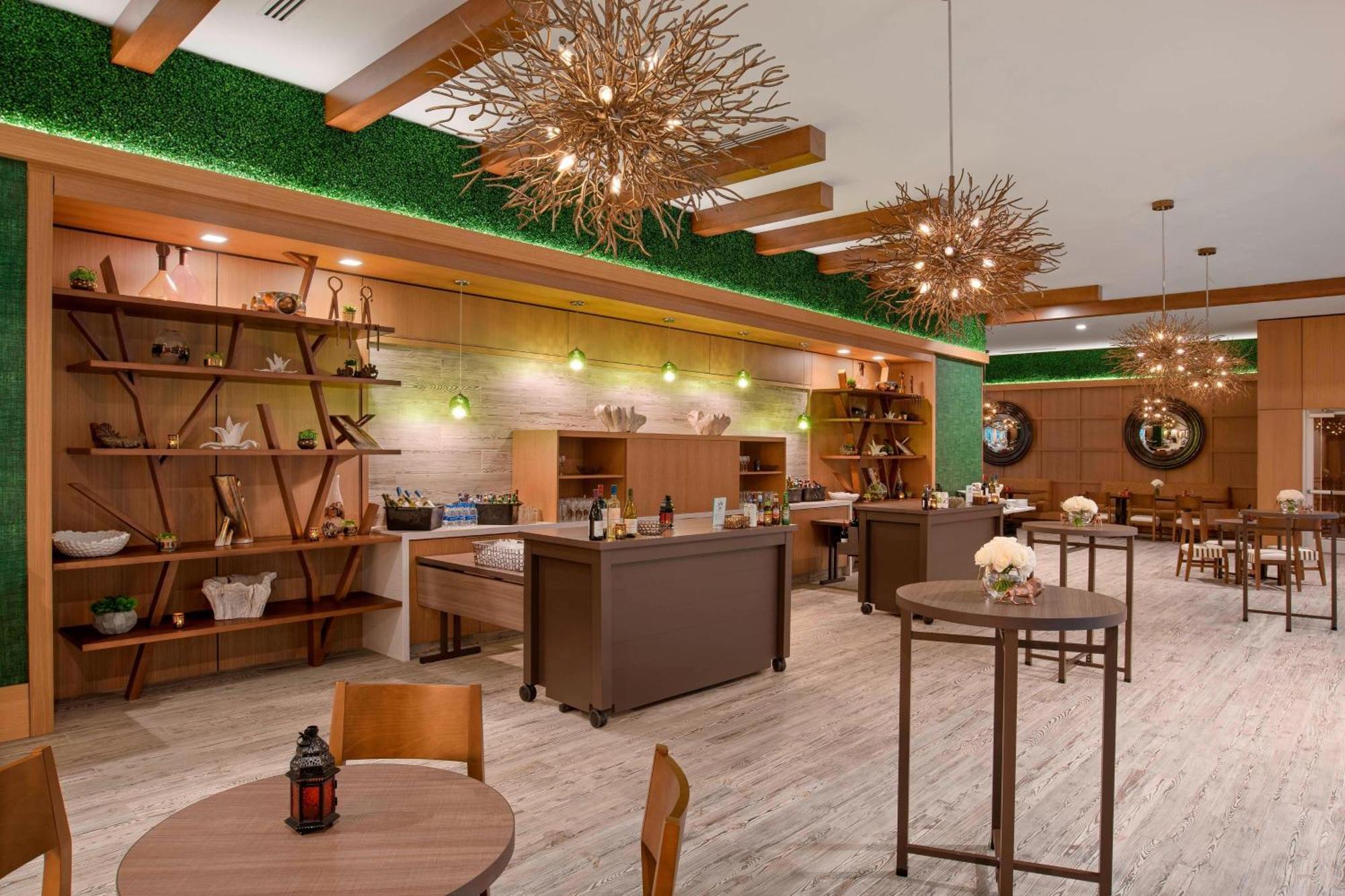 Springhill Suites By Marriott Greenville Downtown מראה חיצוני תמונה