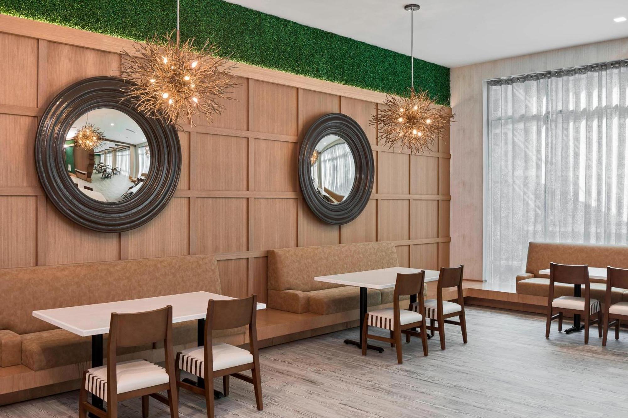 Springhill Suites By Marriott Greenville Downtown מראה חיצוני תמונה