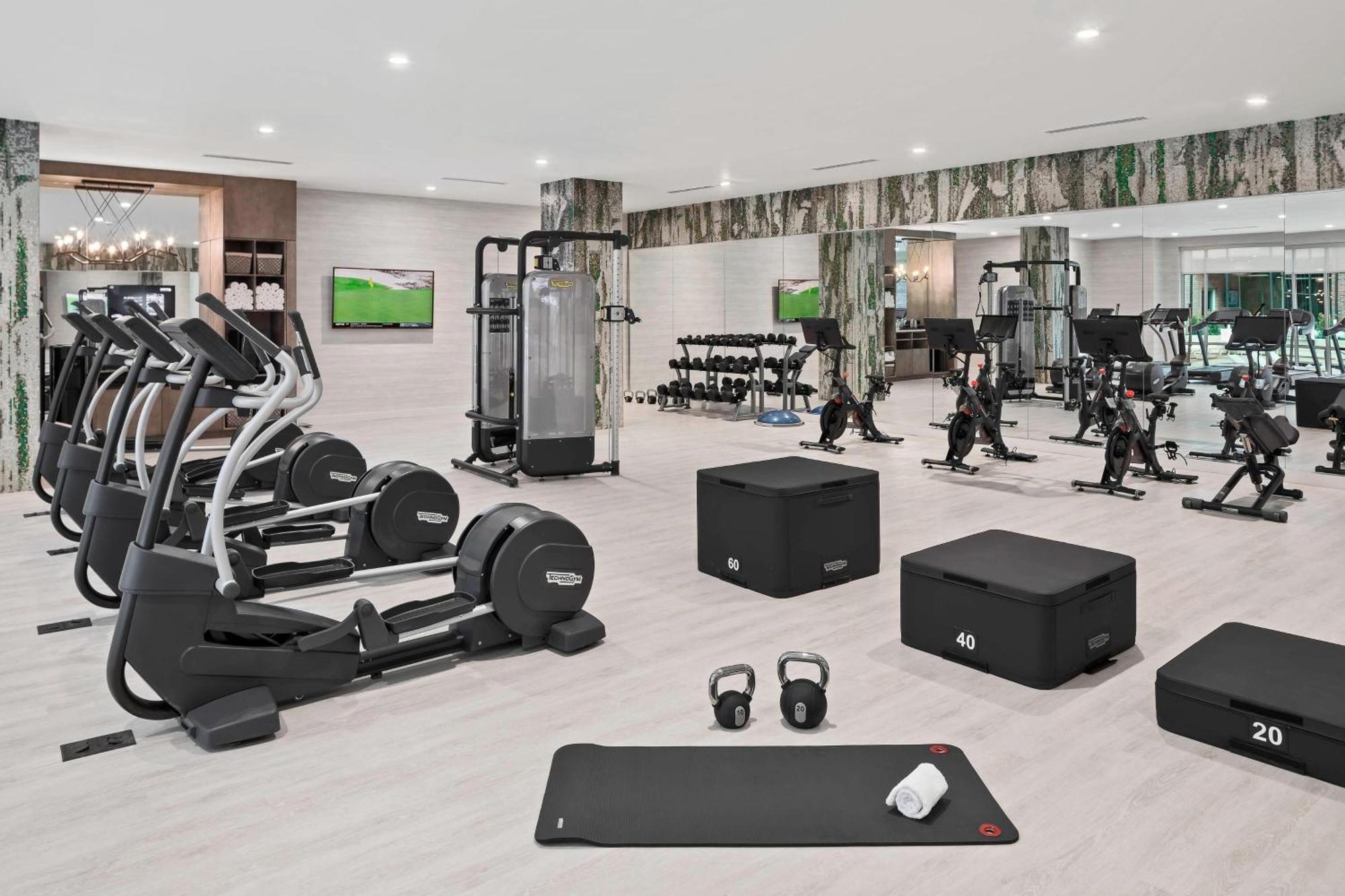 Springhill Suites By Marriott Greenville Downtown מראה חיצוני תמונה